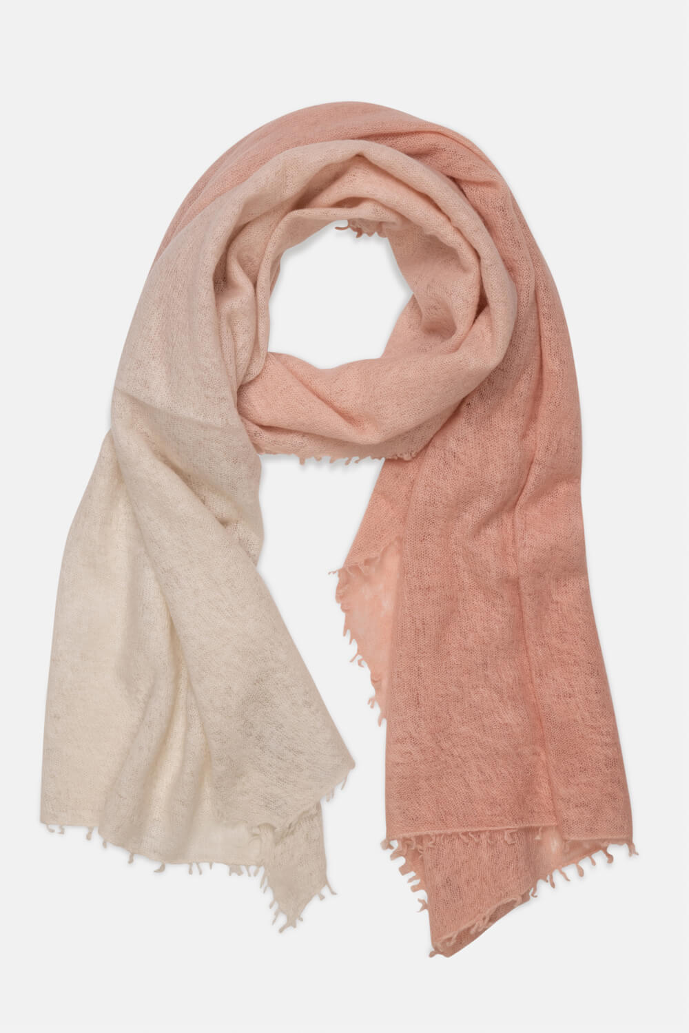 Ein leichtes Tuch in sanften Farbverläufen von Beige zu Rosa.