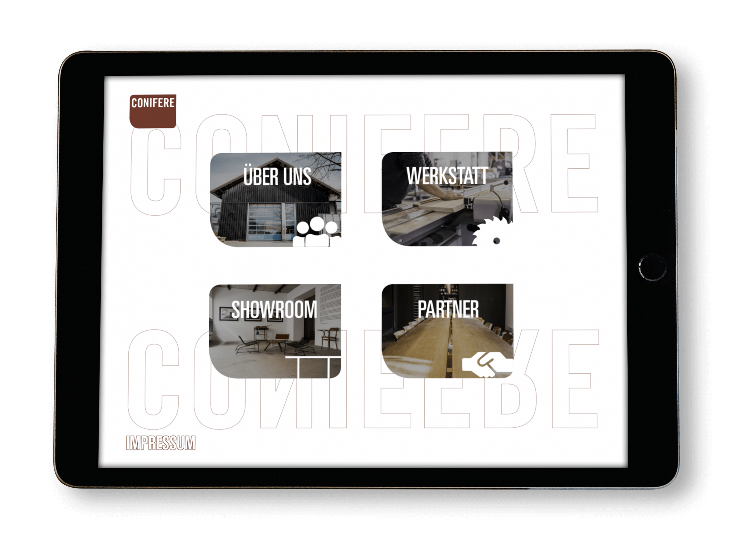 Tablet zeigt die Website von Conifere mit Menüoptionen zu verschiedenen Themen.